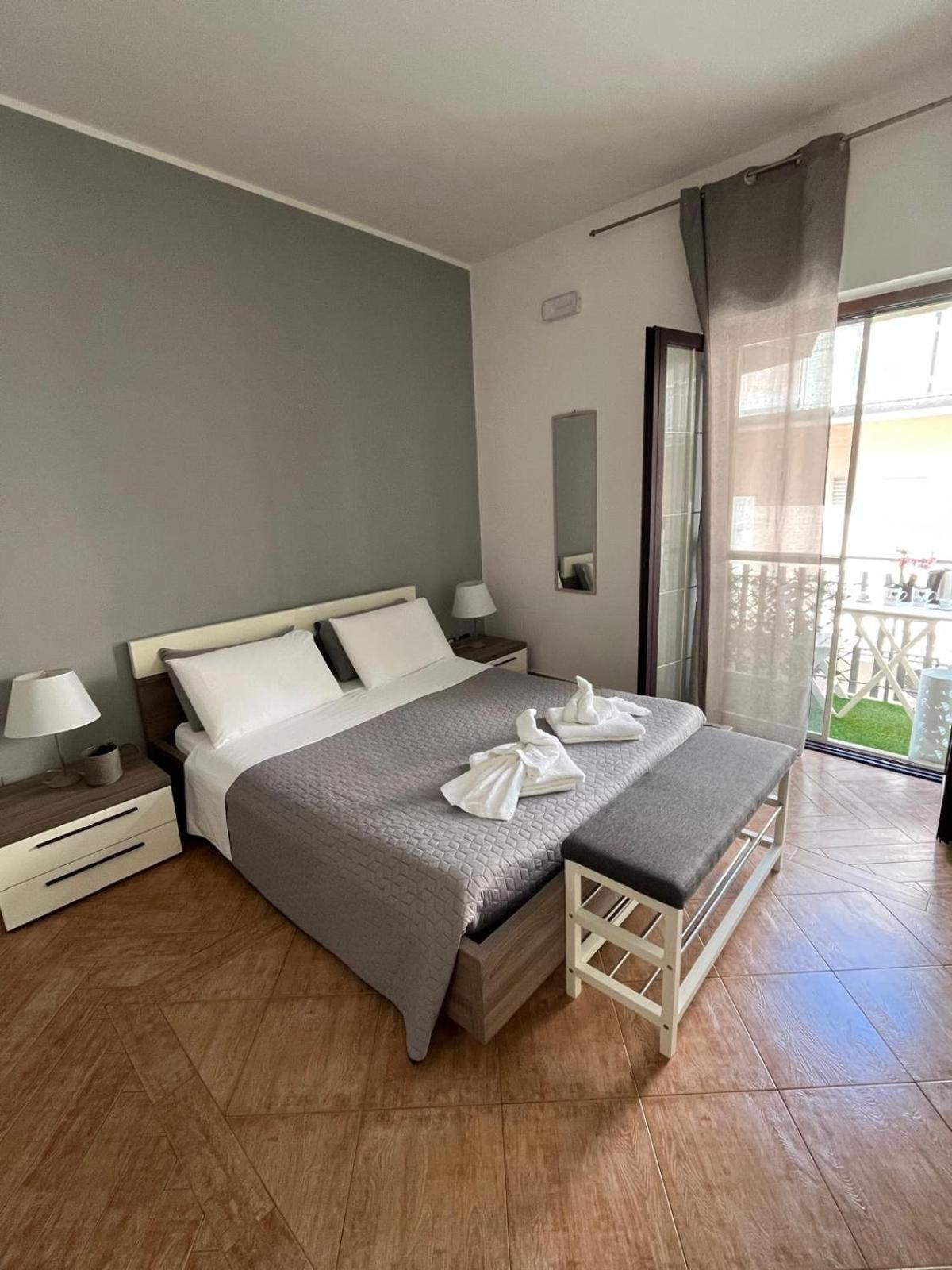 Lamezia Park Apartments Lamezia Terme Eksteriør bilde