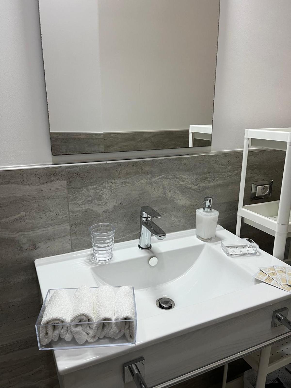 Lamezia Park Apartments Lamezia Terme Eksteriør bilde